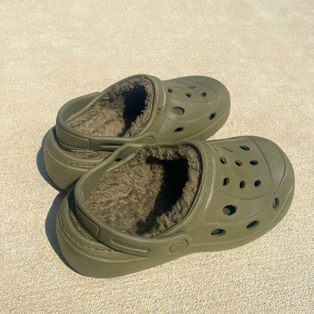 Army Green Fluffy Crocs